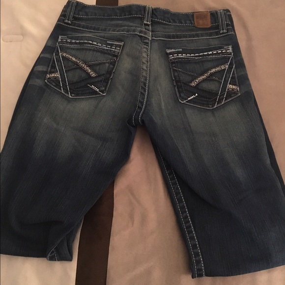 Buckle jeans