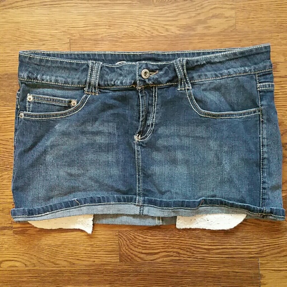 Denim mini-skirt, size 15