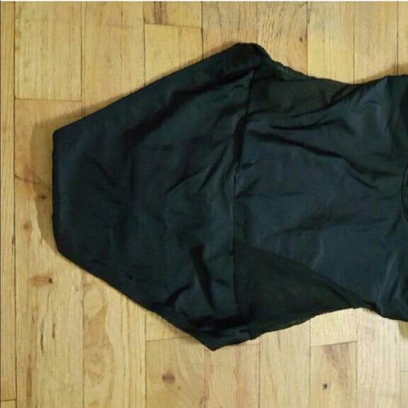 Sexy padded black monokini - Picture 2 of 2