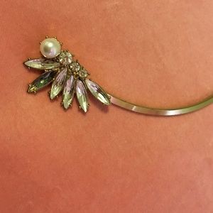 Very hot gold metal neckles 💗