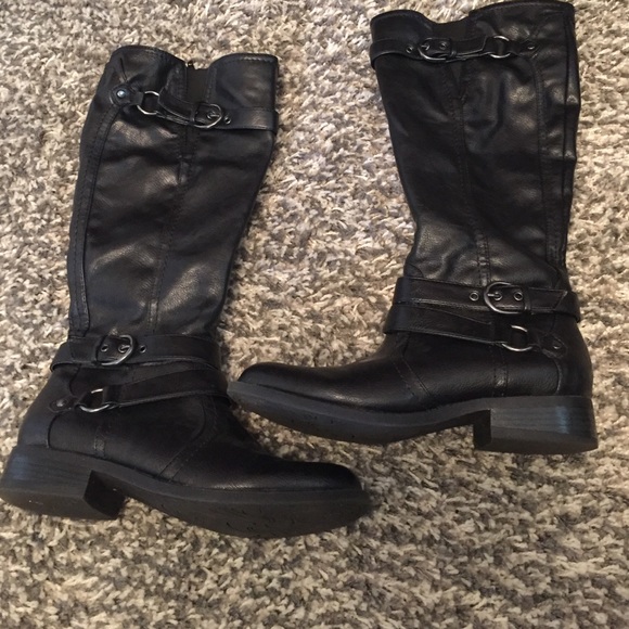 White Mountain Riding boots