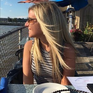 Meet your Posher, Ashley