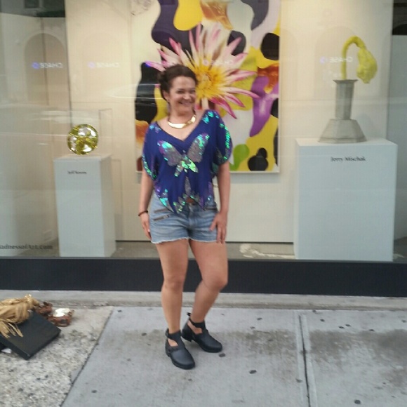 Meet your Posher, Beth - Picture 2 of 3