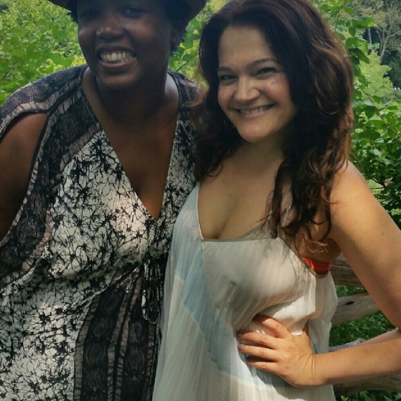 Meet your Posher, Beth - Picture 3 of 3