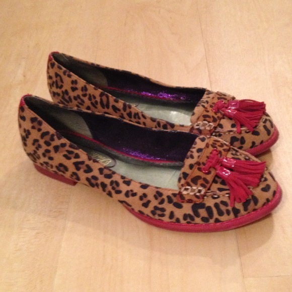 Poetic License leopard print flats