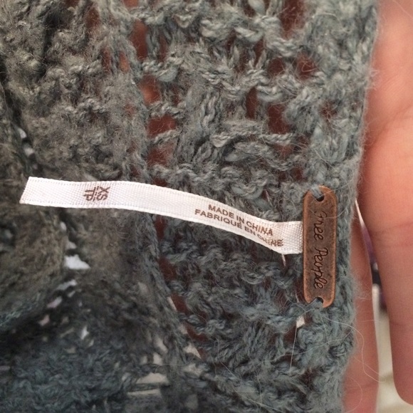 Free People Oversized Sweater - Picture 3 of 4