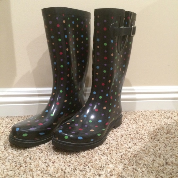 Rain boots