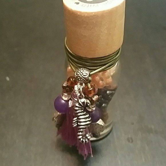 Final markdown bead bottle - Picture 1 of 4