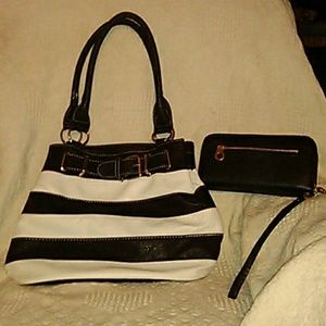 Striped black and white purse w/ Wallet