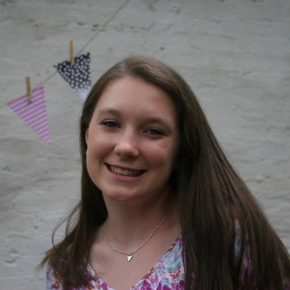 Meet your Posher, Julia gray - Picture 1 of 1