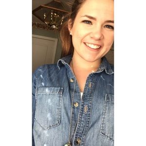 Meet your Posher, Emily