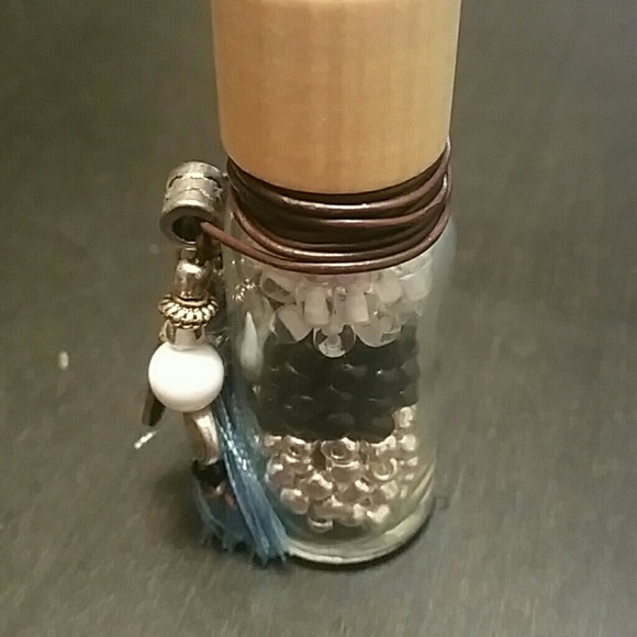Final markdown bead bottle - Picture 2 of 4