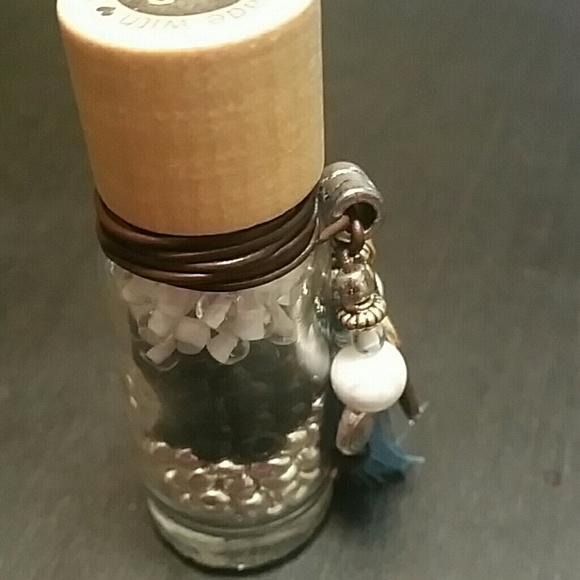 Final markdown bead bottle - Picture 3 of 4
