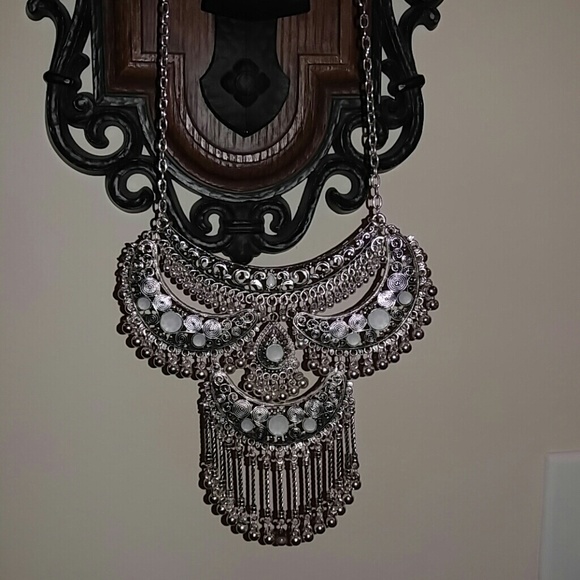 Statement necklace