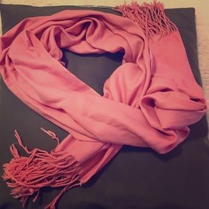 Pink scarf 💗💗