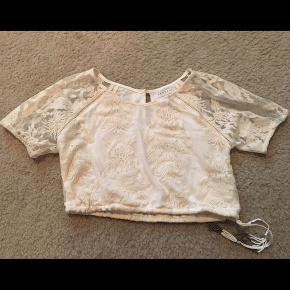 Kendall & Kylie white lace crop top