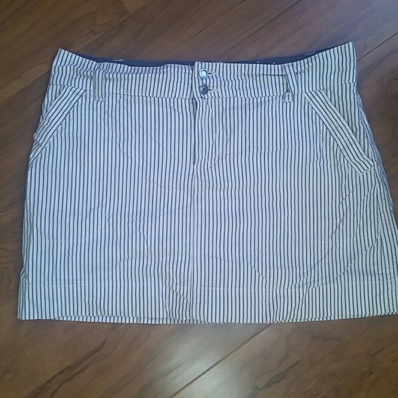 Grey stripped skort