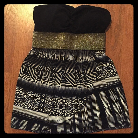 Black, gold and white tube top!