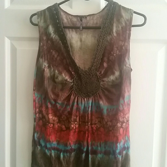 Sleeveless shirt