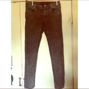 Acid wash mid rise skinny jeans