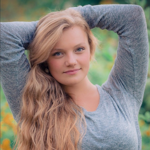 Meet your Posher, Emma - Picture 1 of 1