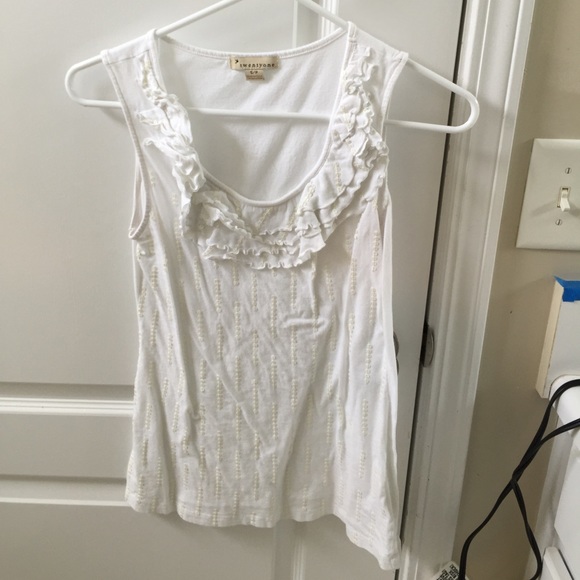 Tank top with ruffles