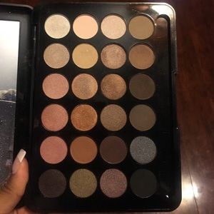Prolux eyeshadow palette