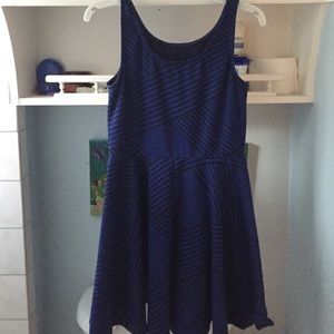 blue dress