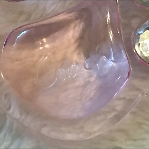 🦋VOACH🦋 POPPY BUTTERFLY HANGTAG KEY CHAIN RHINESTONES🦋 - Picture 3 of 7