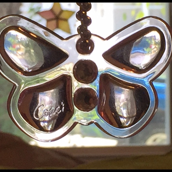 🦋VOACH🦋 POPPY BUTTERFLY HANGTAG KEY CHAIN RHINESTONES🦋 - Picture 4 of 7