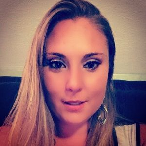 Meet your Posher, Colleen