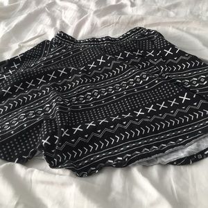 Patterned skater skirt