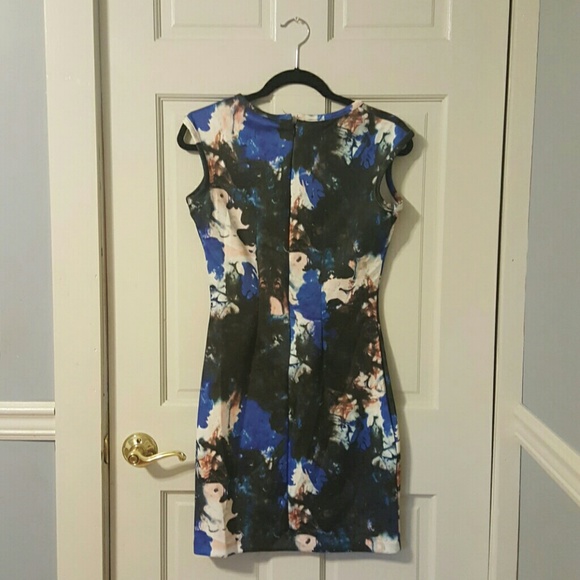 Lord & Taylor Dex scuba dress - Picture 2 of 3