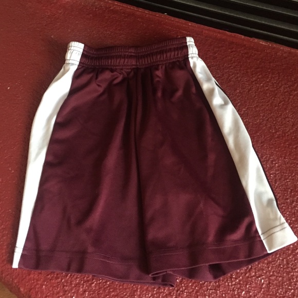Bundle of basketball shorts - Picture 2 of 3