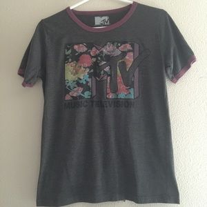 MTV shirt SIZE L