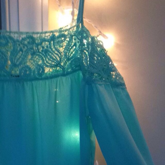 Teal open shoulder new with tags never worn - Picture 3 of 3