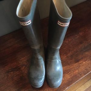 Grey Hunter boots