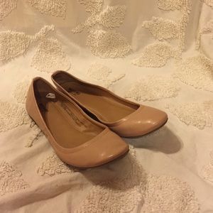 Nude Ballet Flats