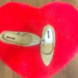 Pointy nude high heels 👠👠👠