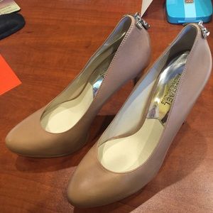 Michael Kors Pumps Size 9