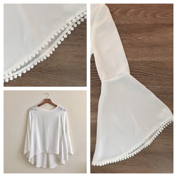 🌵HPx2🌵White Bell Sleeve Blouse - Picture 3 of 3
