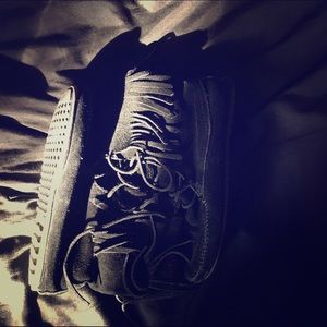 Moccasin fringe booties 💗