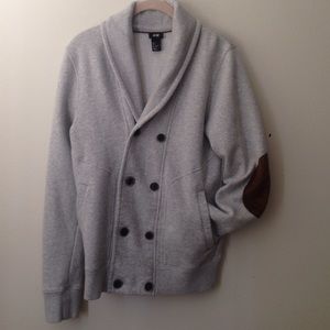 ⬇️ Trendy Elbow Patch Sweater from H&M so Comfy!!