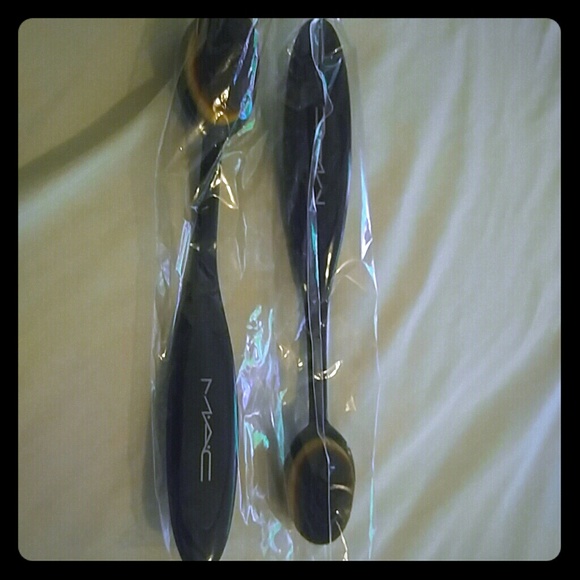MAC Cosmetics Other - M.A.C. BRUSHES