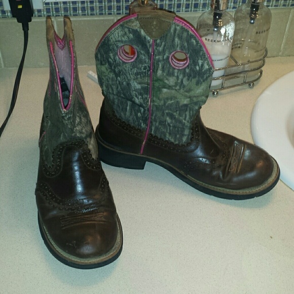 Ariat camo boots