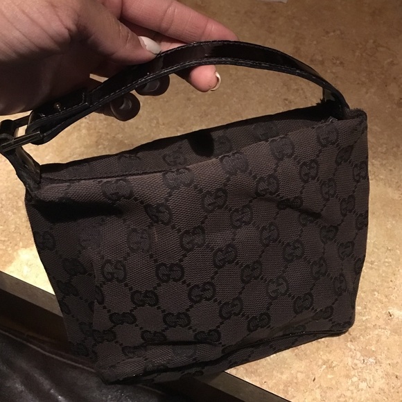 Small Gucci pouch