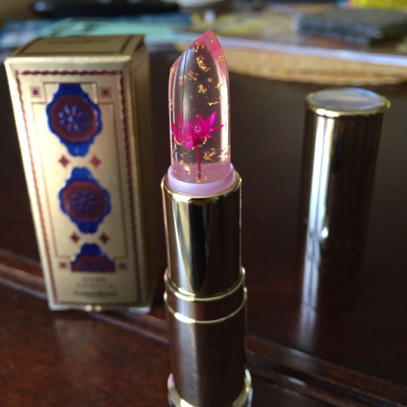 Color Changing Pink Flower Jelly Lipstick - Picture 2 of 4