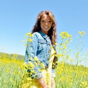 Meet your Posher, Megan