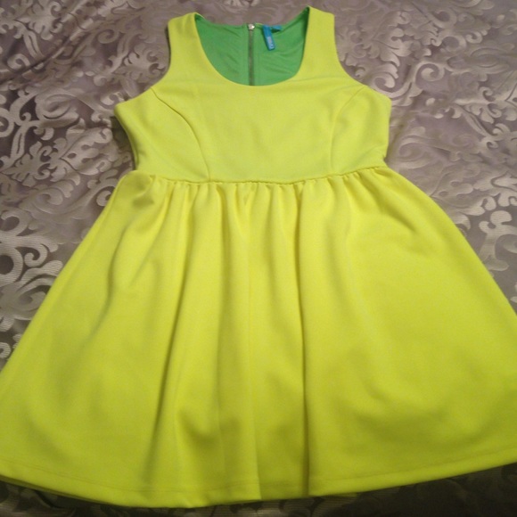 Neon yellow sundress!