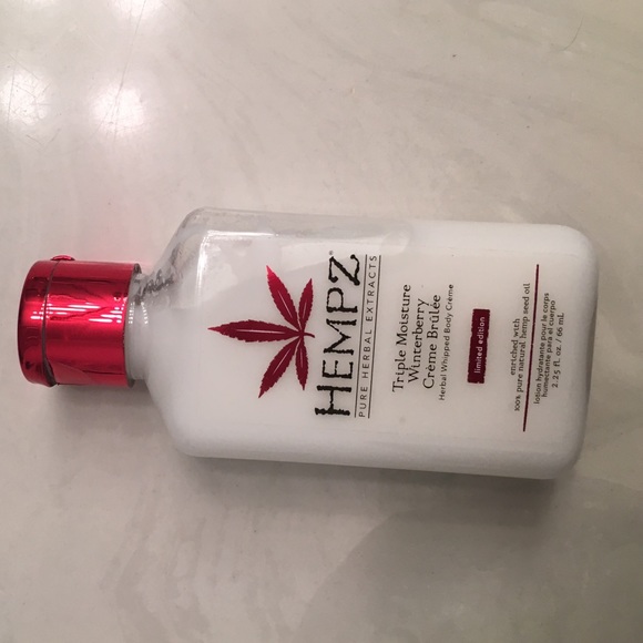 Hempz winterberry 2.25 fl oz lotion